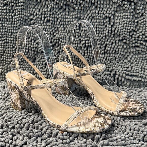 SHEIN Beige Snake Print Block Heels - Picture 1 of 8